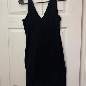 Elegant Black Sleeveless Dress